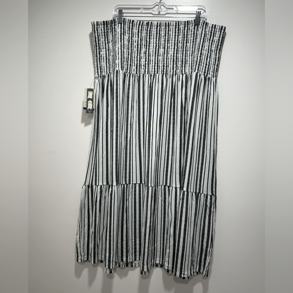 Terra & Sky Plus Size 3X Convertible Smocked Skirt Dress Black White Striped NWT - Picture 3 of 8